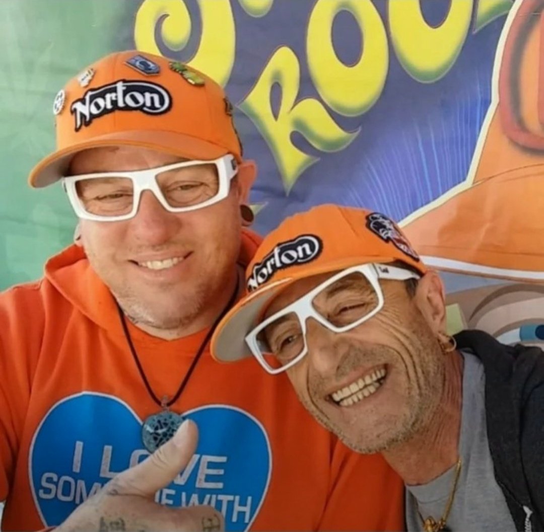 JINXPROOF230570's tweet photo. Clowning around with french connoli.. good man. Good friend. We all miss you, brother, see you on the other side... https://t.co/6eYdZGqIlG