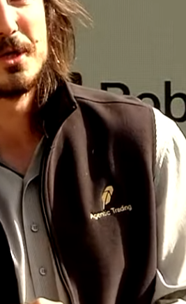 Justachiller69's tweet photo. OMG LOOK AT HIS SHIRT
https://t.co/M4enagXjVQ https://t.co/WVr75kUjjs