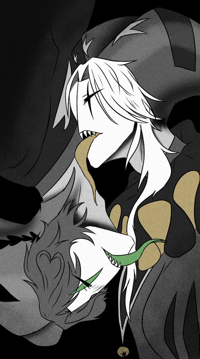 EvenGreyTT's tweet photo. #TheFreakCircus #Harlequin #tfc #pierrot  #greenapple https://t.co/rq9U2BXN3K