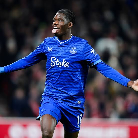 CultFooty's tweet photo. 🚨 Everton need an 'upgrade' on 'hit-and-miss' Barry - Ferguson

- Duncan Ferguson questions whether Thierno Barry can lead Everton's attack
- Barry has scored 3 goals in 8 Premier League starts so far this season
- Ferguson says Everton should seek a replacement or added support for him
- Describes the French striker's output so far as "hit-and-miss"
- Says the club needs an "upgrade" on the frontline if Barry isn't it
- Ferguson also breaks down Barry's style of play in the interview
- Notes areas where Barry has shown improvement this season