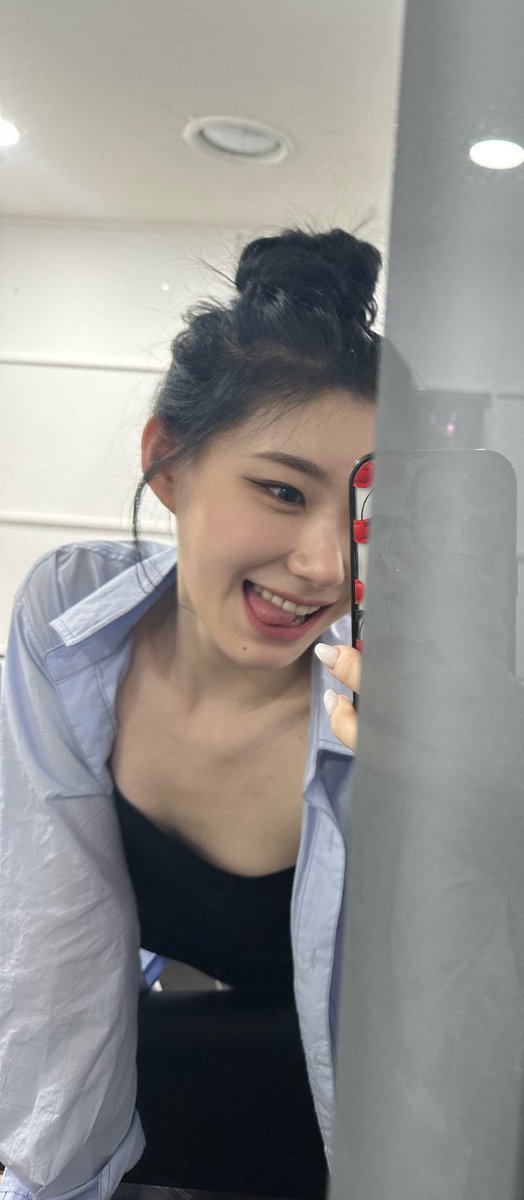 _imthemafia's tweet photo. chaeryeong ❤ https://t.co/chzF6F3CPl