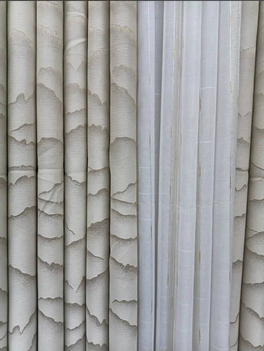 Victoro57095751's tweet photo. Transform your living place with the Beautiful quality fabric blackout curtain 
Per meter 1200/=
Sheers 600/= Per meter 
We do site visit 
We take measurements 
We do installations 
Free delivery countrywide 
Contact or WhatsApp 074243 1633 https://t.co/FnLFZ56dWu