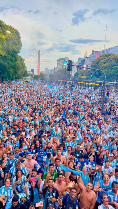Image from La Comu de Racing 🎓 (@Comu_Racing)