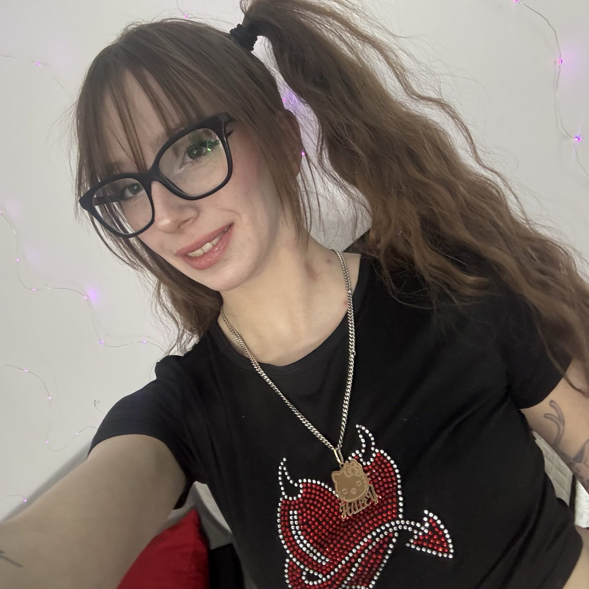y0urbabyd011's tweet photo. I have the most poundable pussy ever 😇💕
#buyingcontent #sellingcontent #nsfw #petite #egirl #redhead #whitegirl #smalltits #boobs #gooners #xsmall #goonette #slut #freaks #gothgirl #altgirl
https://t.co/M0BDADdy8h https://t.co/gwaw1DqMoc