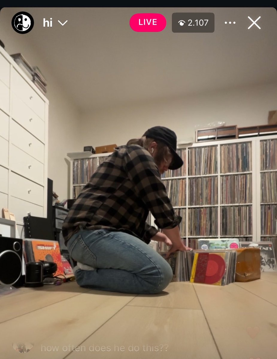 j7768_'s tweet photo. YOU HAVE TO SEDATE ME SO I DONT BITE THAT ASS https://t.co/RXpa9gWi9m