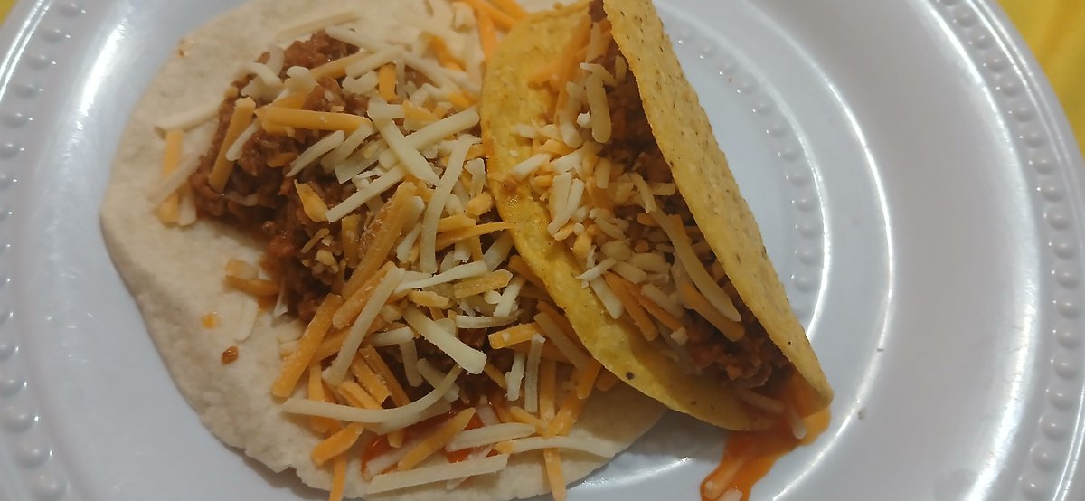 CameronLee79451's tweet photo. I'm having a good tacos this evening it's so good 🌮🍽 https://t.co/bmAvxL6GeE