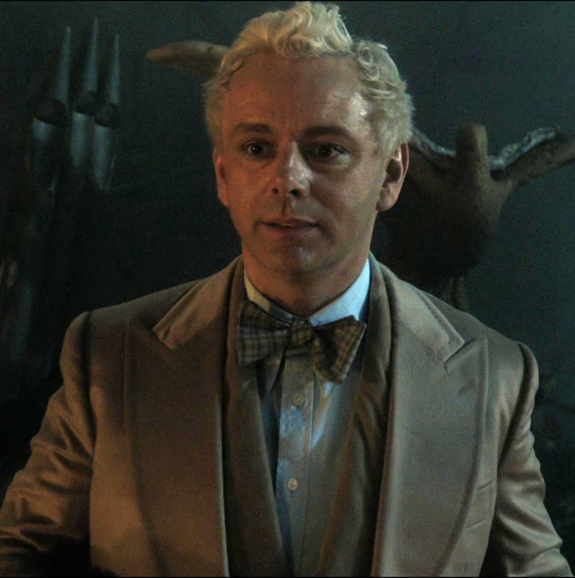 nautheduke's tweet photo. The straight mind fascinates me, bc how do you forget that Crowley pressed Aziraphale against a wall, a minister was shown to have had gay s3x, there's this scene with Aziraphale looking lovingly at Crowley + romantic ass music in the background, and SO much more queerness in S1 https://t.co/fdWZ6EjKc1