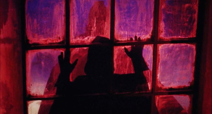 Gibboanxious's tweet photo. Inferno (1980) 

dir. Dario Argento https://t.co/52T9OSKZNb