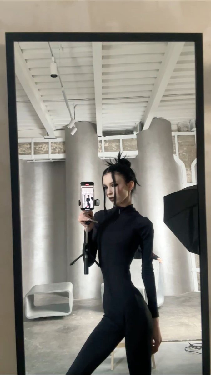 diary_of_violet's tweet photo. random 📍 thinspo 🪡 https://t.co/8bl0plhLI2
