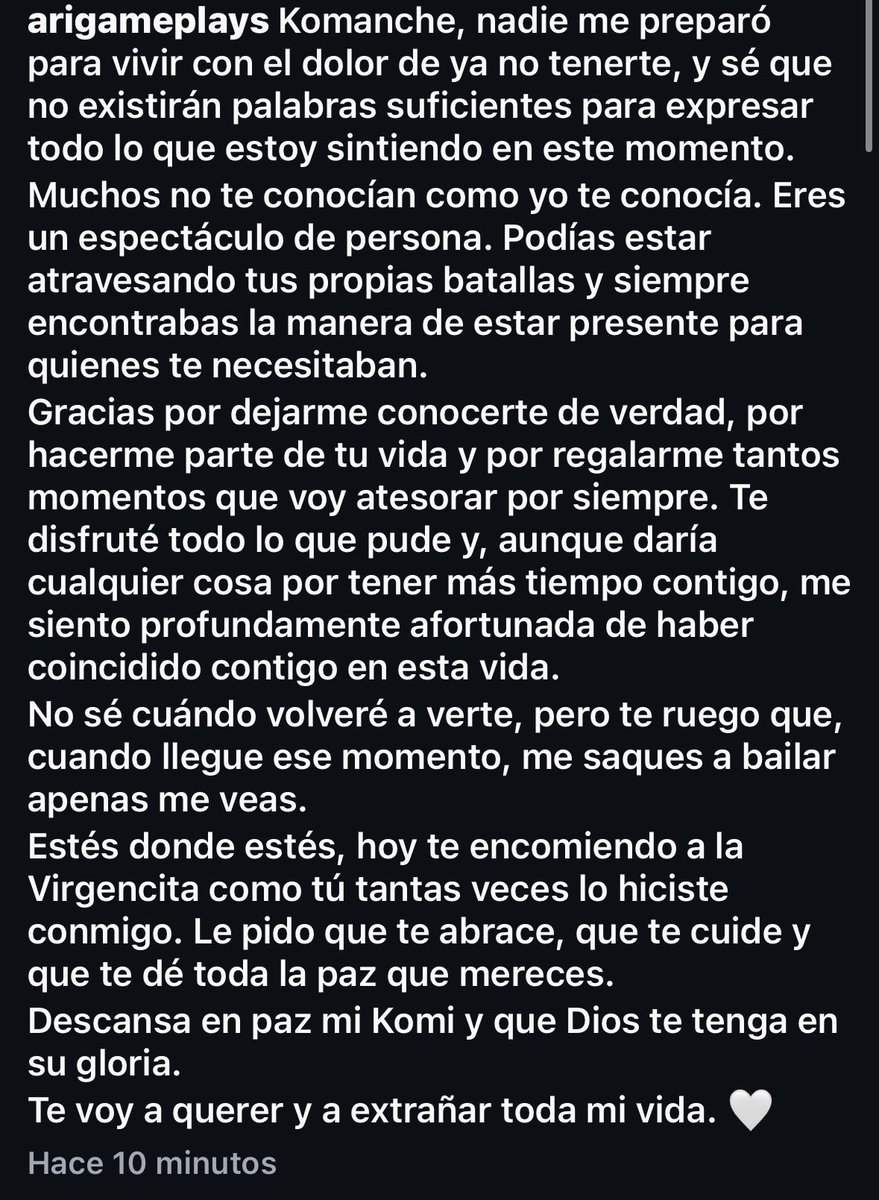 amandada0017's tweet photo. Ari :(( ella nunca dejó solo a komanche https://t.co/y96kljlU2E