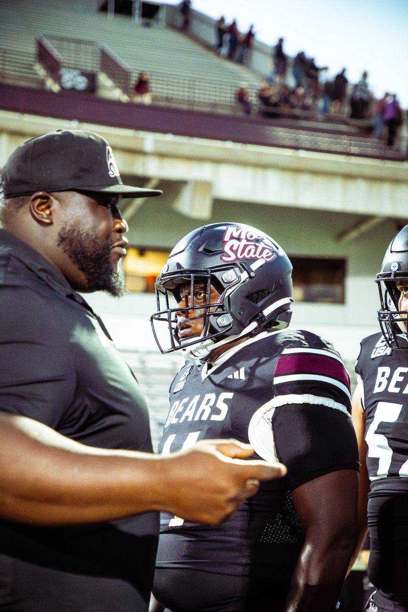 MoStateFootball's tweet photo. been waitin' all day for Tuesday night 

#ItTakesUsAll | #NoStateLikeMoState https://t.co/26ZkuxKRpX