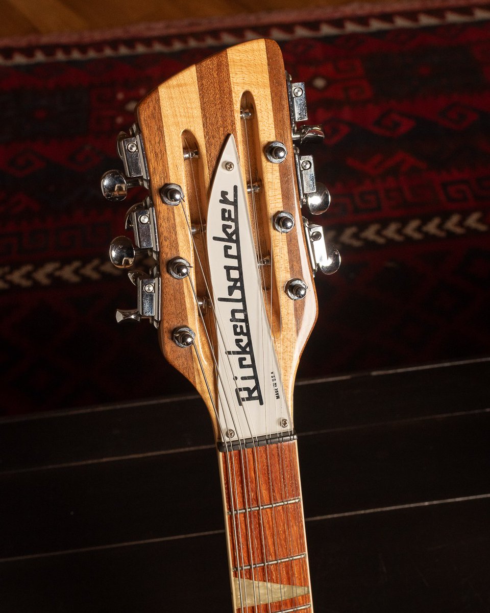 ChicagoMusicEx's tweet photo. https://t.co/LP8x6CinTA | 4, 6, or 12 strings? 🤔 Which Rickenbacker are you shopping for? We’ve got all three at Chicago Music Exchange, including this 370/12 Roger McGuinn Signature! Come through CME to plug in, or explore the rest of our Rickenbacker options today! https://t.co/eMJcLK0qkj