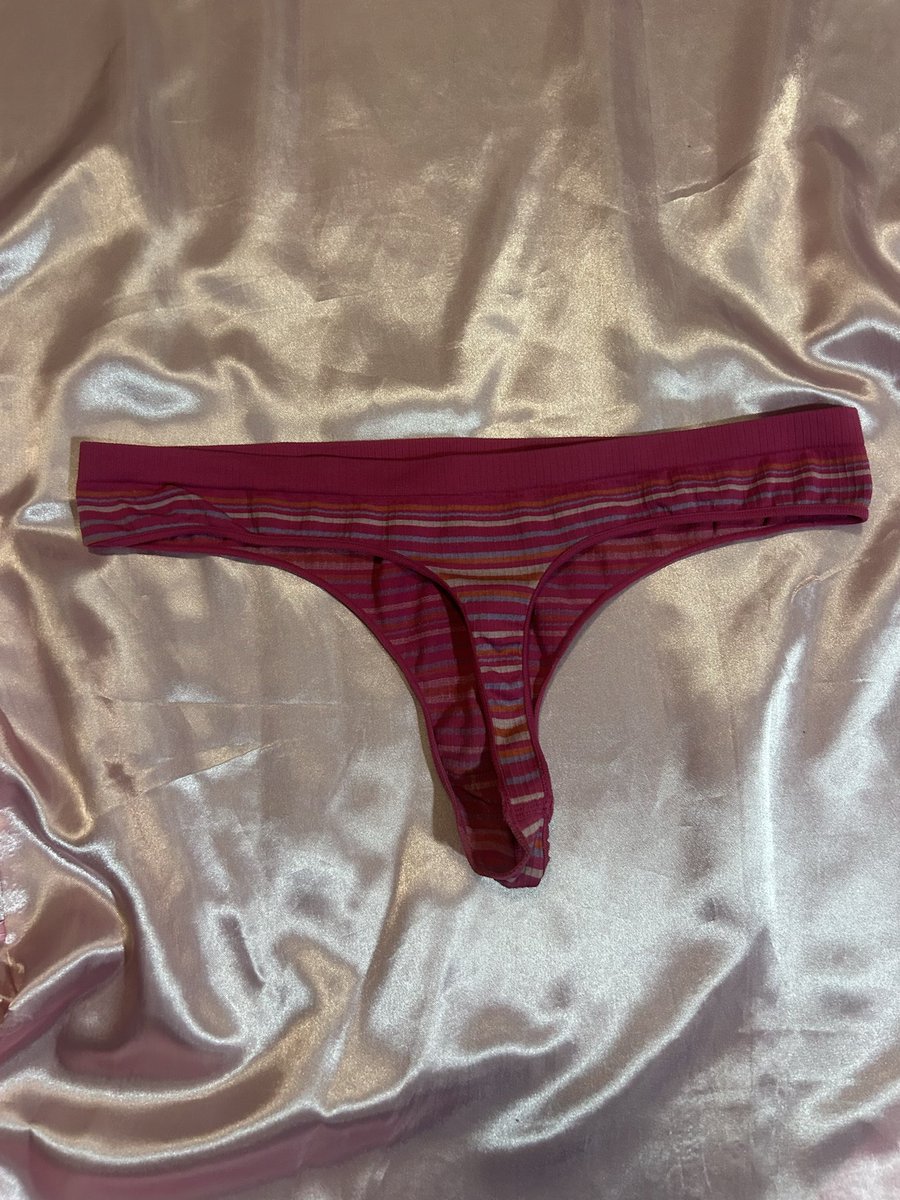peridotpixie19's tweet photo. selling my used panties over on depop:) msg for info, but only if you’re serious about buying😇 #usedpanties #underwear #nerd #gooner #gooning #sissy #daddy #SellingConent #buyingcontent #sugarbaby #sugardaddy https://t.co/zeDQE2kwDZ