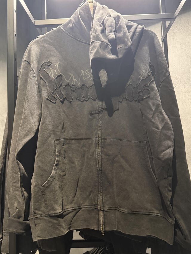 phanoutfits's tweet photo. Dan Howell - 'Krampus' Zip Hoodie from Universal's "Horror Unleashed" - $70 RRP - No Online Link Available (info/pictures available here: https://t.co/gm1caH7TOc) https://t.co/VaWYPh0IvJ