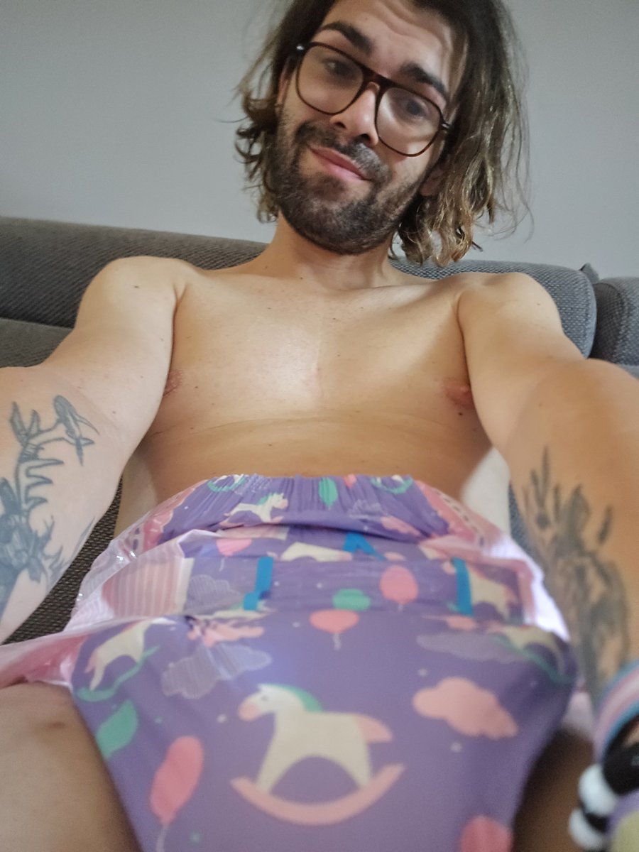 blackmail77100's tweet photo. Petite pute que je suis si vous voulez m'afficher et m’humilier je suis dispo https://t.co/N4j6Z24xlE