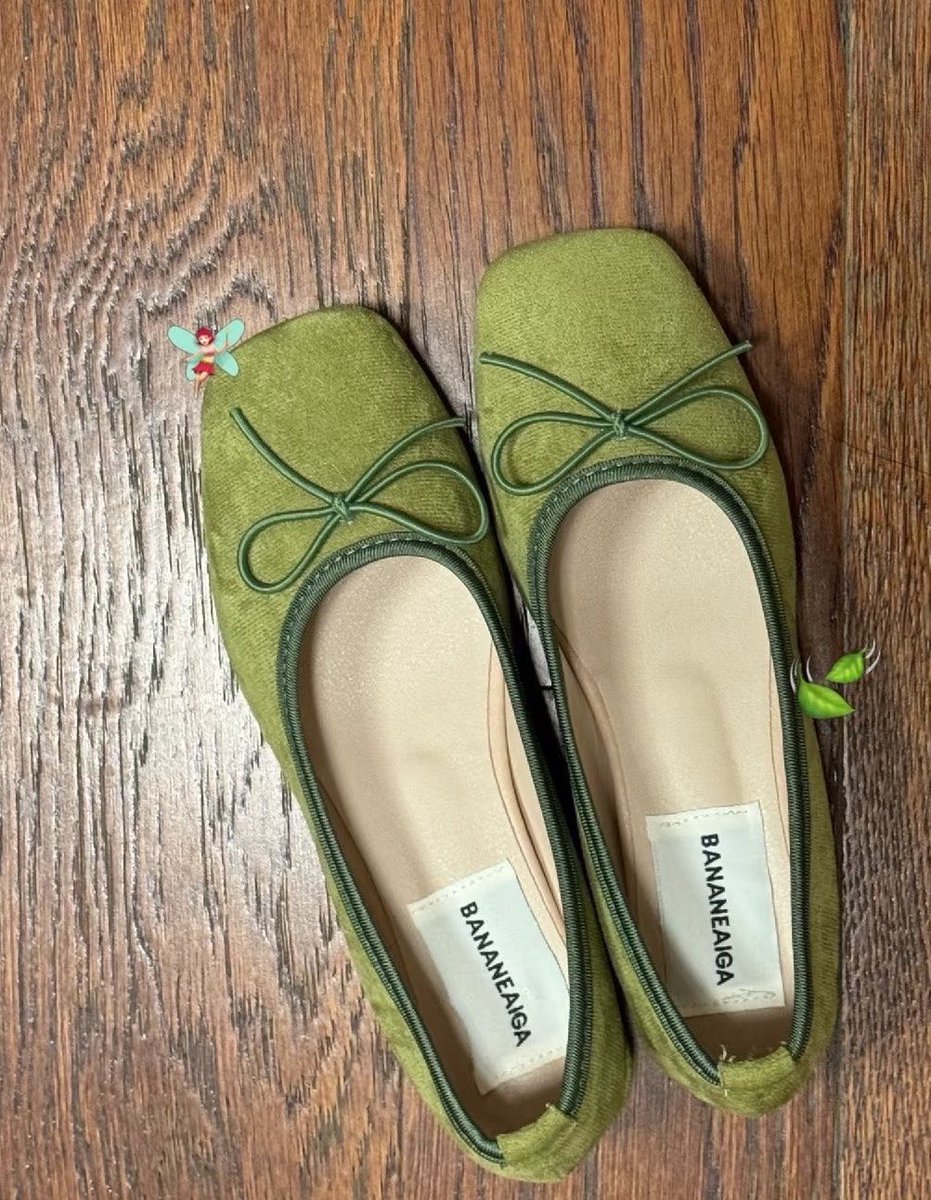 nailyeam2's tweet photo. Gak nyangka sepatu hijau matcha gini cakep parah di kaki https://t.co/e96HeYfBQc