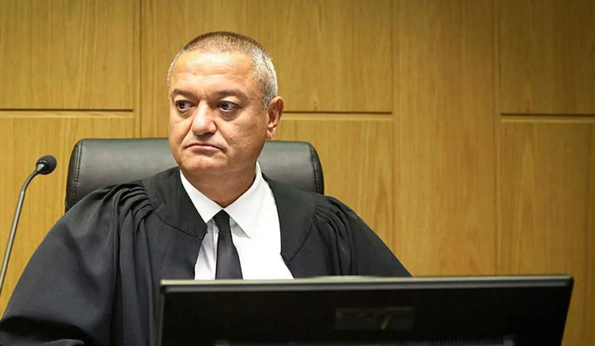 HKurusee's tweet photo. Israel is more democratic than Muizzu's Maldives. Arab parties have won almost 18 seats. A Muslim judge, Khaled Kabub (photo), sits on their Supreme Court, based on merit. Their central bank is independent. And Netanyahu's corruption trial will be waiting for him the day he leaves office.

In Maldives, we can't even see Rasmale agreement. Muizzu hands our land to Alabbar's Eagle Hills behind closed doors, after taking a multi million dollar cut, while ordinary Maldivians pay for his corruption and nepotism. Muizzu gives jobs to people he likes. Supreme Court is filled with his puppets. MMA is owned by Muizzu. Munavvar literally praises him.

Zionist parties have always controlled Israel's gov and pushed their own agendas, yet even they answer to courts and voters. Muizzu answers to no one. Muizzu is a King.