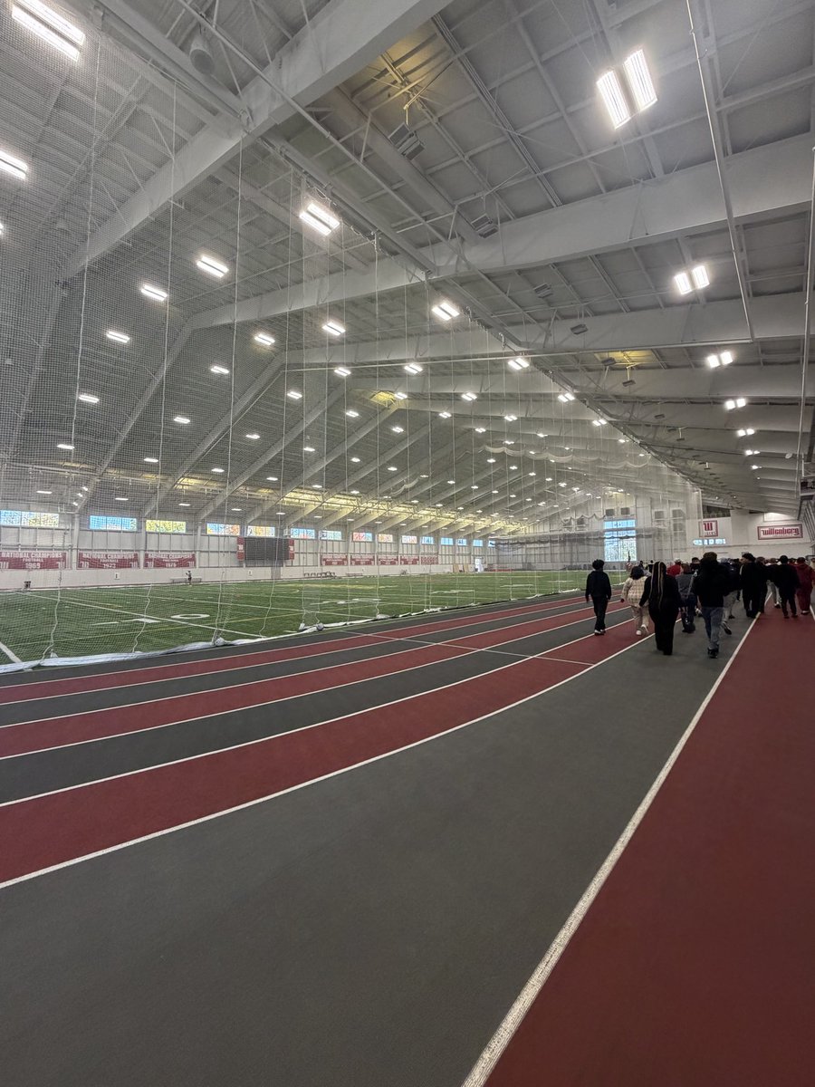 drewgriga27's tweet photo. Had an amazing time @WittFootball!!Thank you @CoachCoad!!!!!
@Coach_B10 @CoachNickSharp @MoellerFootball https://t.co/jR7EJQZ3dk