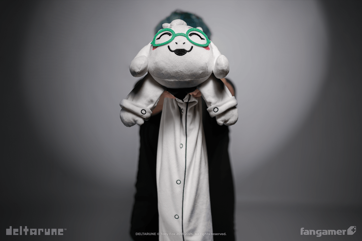 denfaminicogame's tweet photo. 『DELTARUNE』「ナースラルセイ」の温冷ネックピローがとっても可愛い。最新グッズがFangamer Japanで販売開始
https://t.co/h5YBsmT3T3

ナースキャップのハートや可愛らしい笑顔を再現。電子レンジで加熱・冷蔵庫で冷却できて、暑い日でも寒い日でもラルセイと一緒に過ごせる https://t.co/ufMEey7BPv