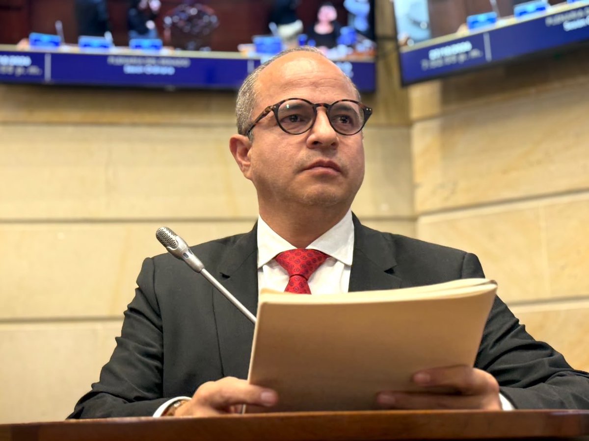 Juan_EspinalR's tweet photo. #NoParamos
En el debate de control político a @MinAgricultura citado por la oposición, quedó claro que más que un debate al gobierno actual, fue la oportunidad para contarle al país cómo acabaron con la entidad y el sector en los últimos cuatro años.
Está es solo una parte del desastre que dejaron, va hilo: