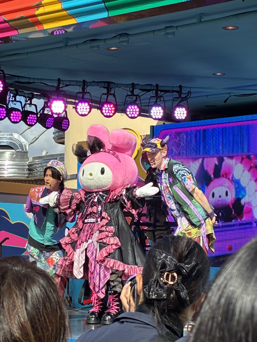 0612Kee3_USJ's tweet photo. 💜クロミ・ライブ〜Discover Me Discover U‼︎!〜💜

2026/10/28
10:35
#USJファン https://t.co/cGZJSDittc