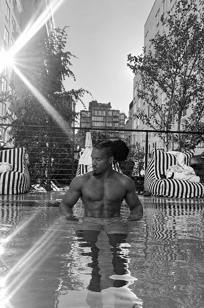 PutOptionPapi's tweet photo. Chapter 40 🎈 https://t.co/X2N4bCeXV7