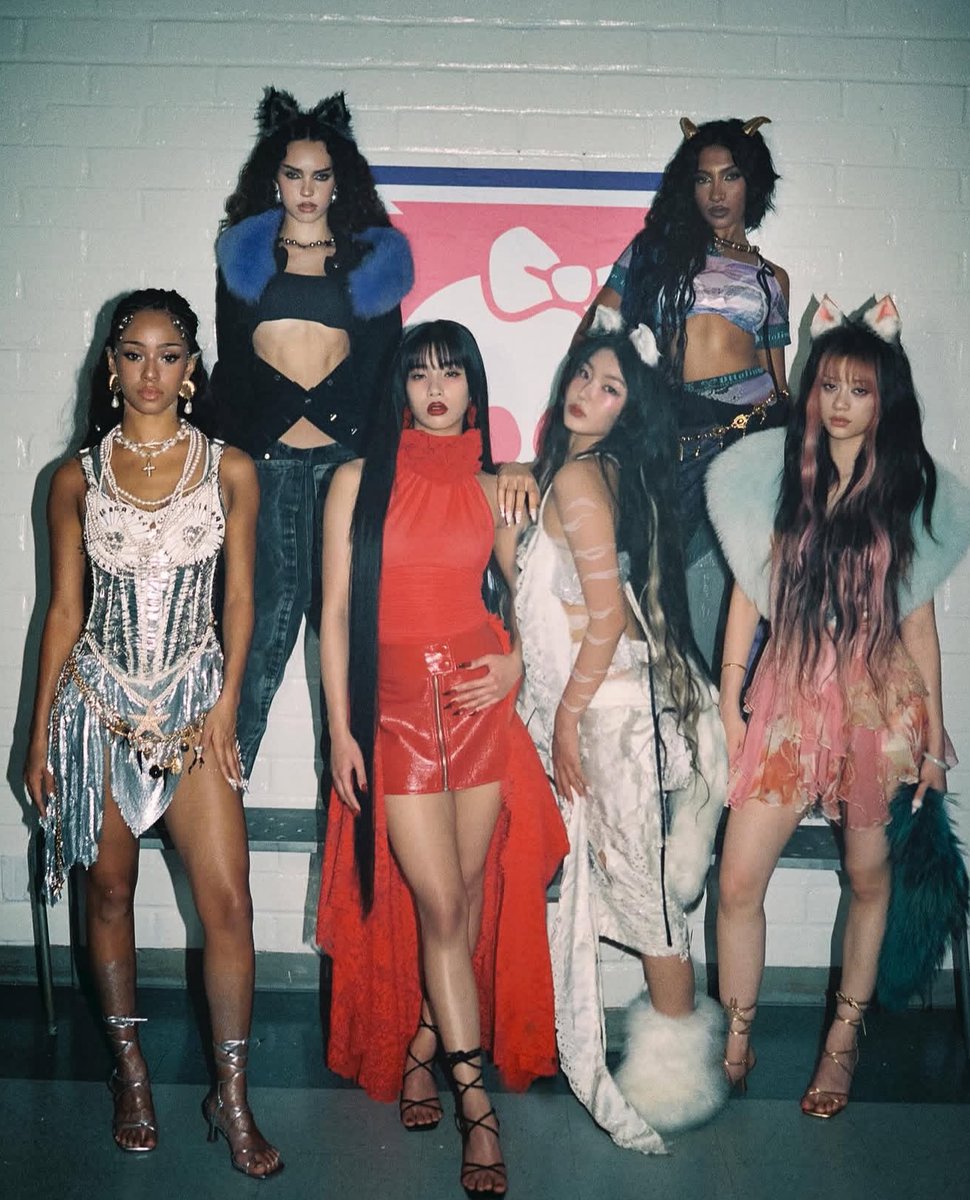 NewsKatseye's tweet photo. KATSEYE is expected to be wearing special Halloween costumes for their upcoming show in Montreal, according to a new email sent to fans with a VIP upgrade!

#KATSEYE @katseyeworld https://t.co/2PdIhvwhB7