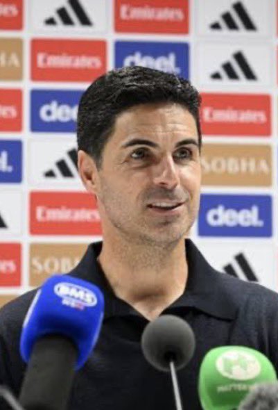 Chiefofbridge's tweet photo. 🚨  Arteta’s Harsh Words to Mac Dowman After Red Card Sort Yourself Out or Stay on the Bench Forever:

🎙️Reporter: Arteta, you looked quite upset with Mac Allister (Mac Dowman) after the red card. As he was leaving the pitch, you seemed to say something to him. What was that about?

🗣️Arteta: He knows exactly how I felt. I was furious with the decision he made. He’s a young player still fighting for regular minutes, and in a moment like that he completely lost his head. 

That one mistake cost us the game. I had to go over to him and make it very clear: “You either sort yourself out and improve, or you’ll stay on the bench for a very long time.” That’s exactly what I told him, and I stand by every word. 

I don’t care whether some people think it’s too harsh or not. In today’s football, players have to be held accountable for their actions especially when those actions let the whole team down.