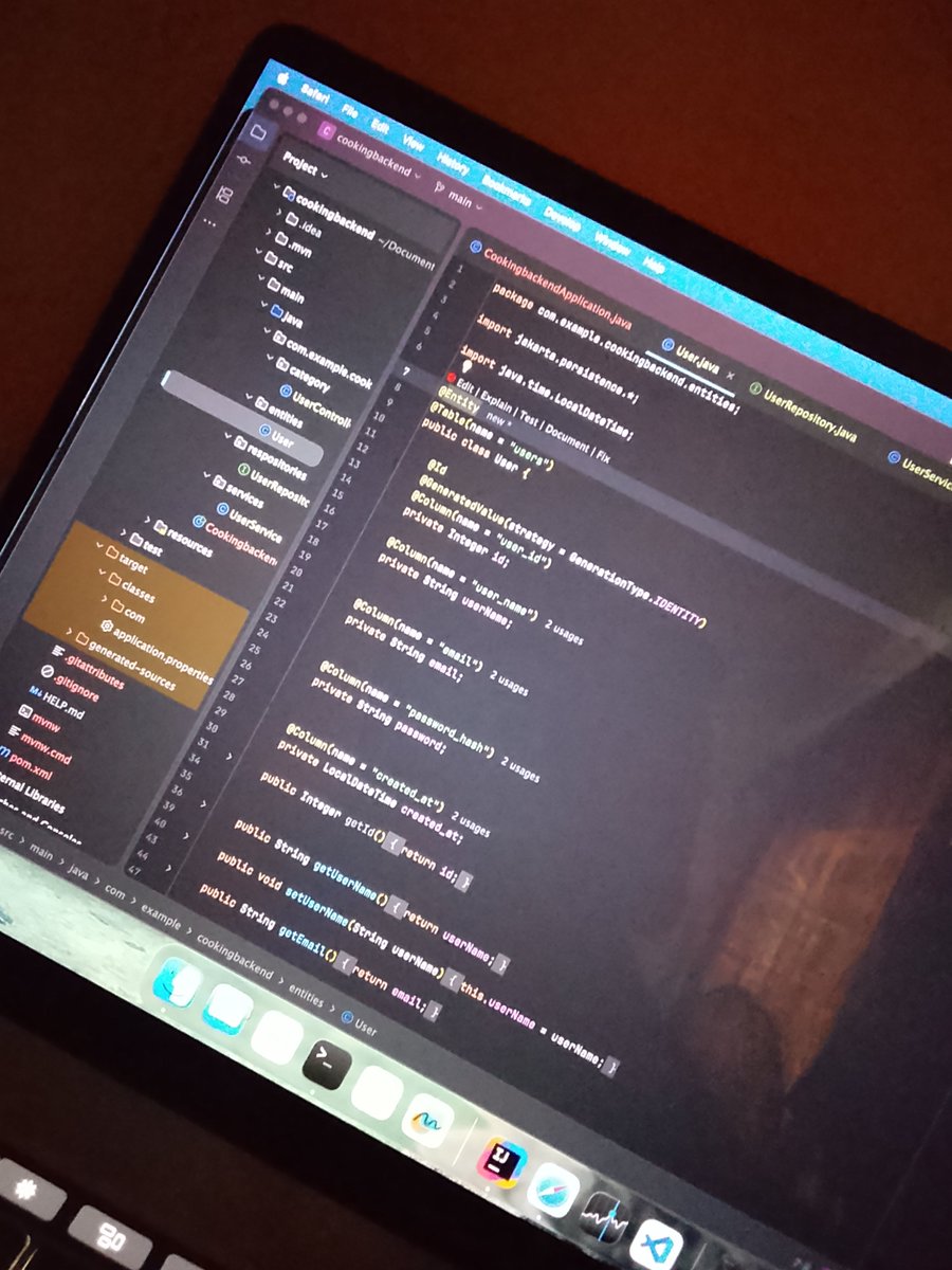 Confydev's tweet photo. You can watch 10 coding courses and still freeze when you open a blank Code screen. 😂

Sometimes, the best way to learn is to stop watching and start building. 

What are you building right now? Let's connect 🤝 https://t.co/OkyxLnjfTI