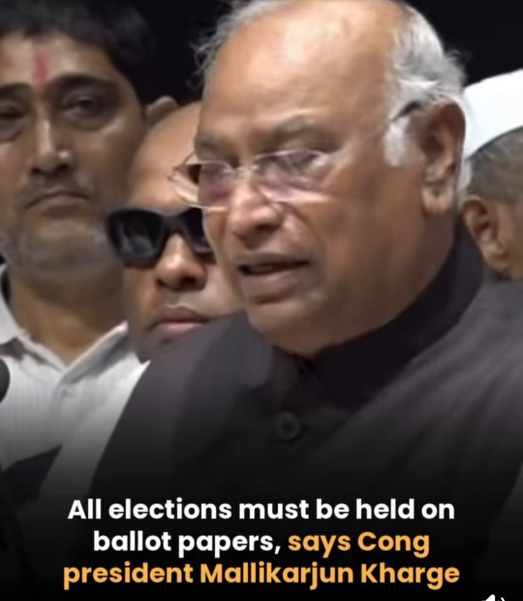 AshokShrivasta6's tweet photo. MLC की 28 सीटों के लिए बैलेट पेपर से चुनाव हुए, और कांग्रेस के भी सीट नहीं जीत सकी। यहां तक कि कर्नाटक, जहां कांग्रेस की सरकार है वहां भी कांग्रेस का डब्बा गोल हो गया।
बैलेट पेपर से चुनाव नतीजे
कुल सीटें : 28
कांग्रेस     : 00 https://t.co/PgCA26kDRS
