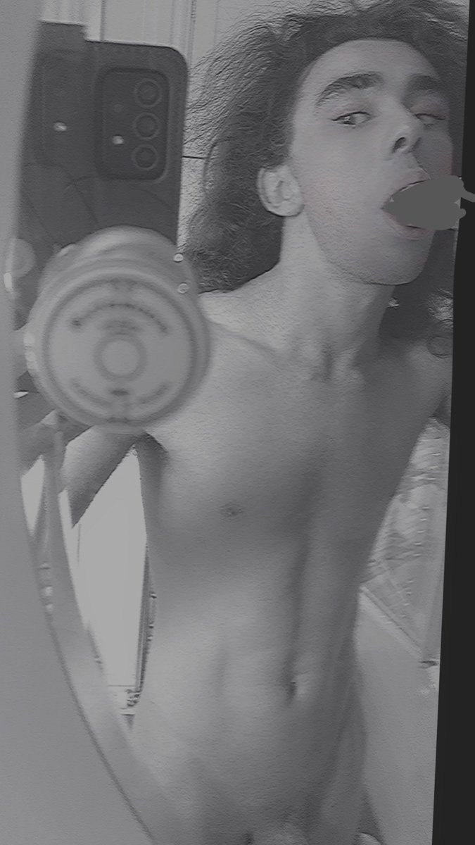 F3m60yP0rnslu7's tweet photo. More cute pics and a horny vid for femboy cock lovers https://t.co/db6yVO96Yj