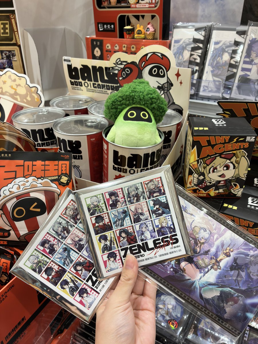 ms_yachiyo's tweet photo. コミLab

ゼンレスゾーンゼロ未来屋書店先行発売フェア購入特典、SNSリポスト特典どちらもまだご用意あります✨✨
特典配布は11月1日まで‼️
まだ間に合います💨💨💨💨💨
是非この機会にGETしてください🌟
ボンプ達と一緒にご来店お待ちしてます🍿🥦🍙

#ゼンゼロ https://t.co/3N387zarqv