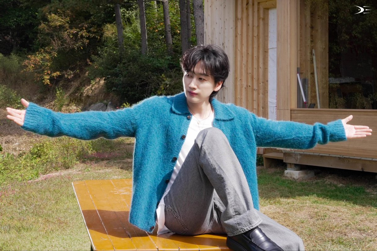 eunhyukteam's tweet photo. 🔓75.000 VIEWS UNLOCKED

Have you watched EUNHYUK's newest single MV on YouTube today? 👀 Let’s get it to 100K views to unlock the next goal! 🔜🔥

Watch here: https://t.co/jle63erBBx

#EUNHYUK #은혁 #ウニョク @AllRiseSilver
#Team404 https://t.co/NCHrXIK8Lq