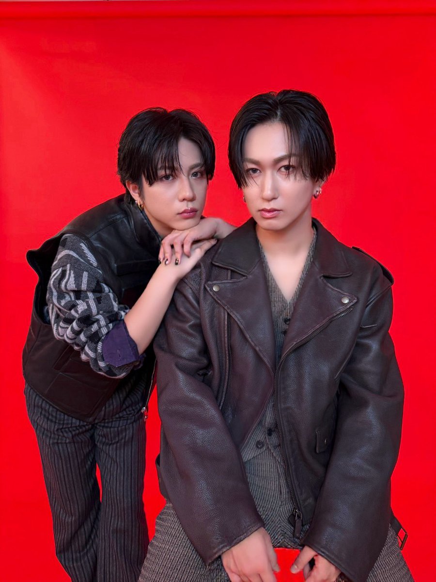 Supdra_staff's tweet photo. ＼ #田中洸希 #池田彪馬 掲載情報📚 ／  

本日発売！ 
『#GIANNABOYFRIEND 12』  

W表紙(BACK COVER)とFASHIONグラビア特集で洸希と彪馬が登場💫

ぜひチェックしてください！  

🔗 詳細  
https://t.co/UeHhCy4eMb

@GIANNABOYFRIEND
#スパドラ #SUPERDRAGON https://t.co/tGXqGwr59S