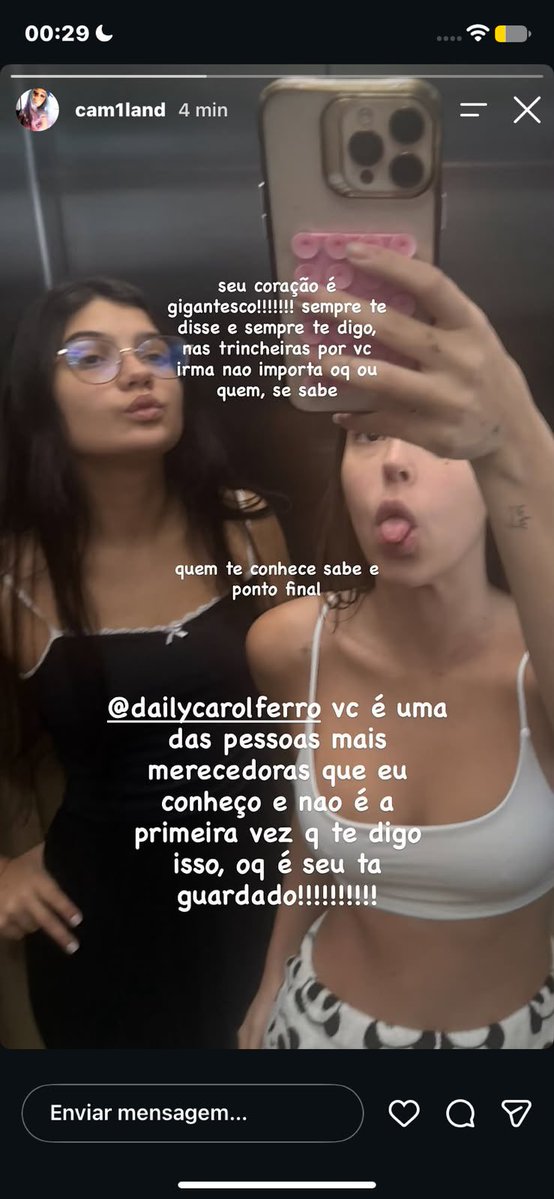 ciclopicas's tweet photo. lis bella nunca tera isso daqui https://t.co/RsQ1PSvVa7