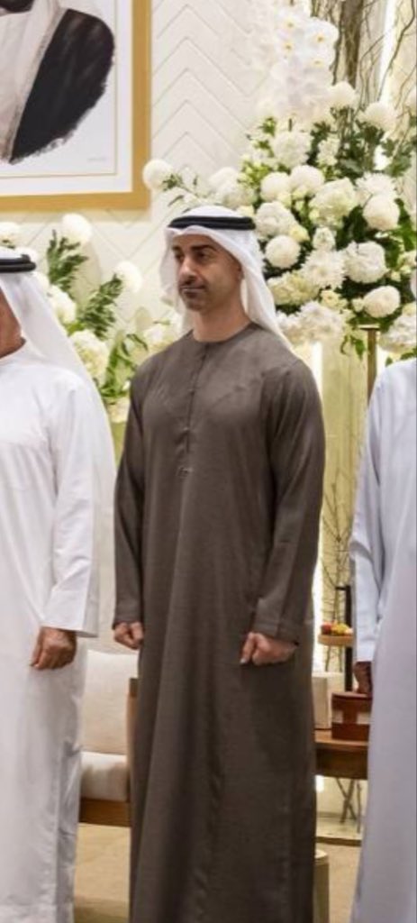 gtfrdecccc's tweet photo. لك عمي لا تظل تنفخ بروحك وتسوي روحك فد شايع! ترى والله ما عندك حتى نص عضلة تتفيّق بيهن، كافي فيكات وهوا زايد! 😂😂😂😂😂 https://t.co/DGWgIrmpv3