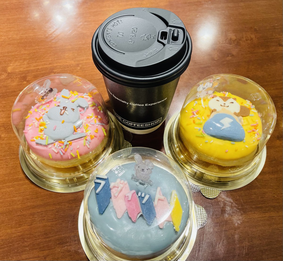 akane_open's tweet photo. とりあえずイートインは2ヶ所とコーヒーを。
どれも美味しか��た✨
お店たくさんあるからまた行かなきゃ https://t.co/f0b18gbKfG
