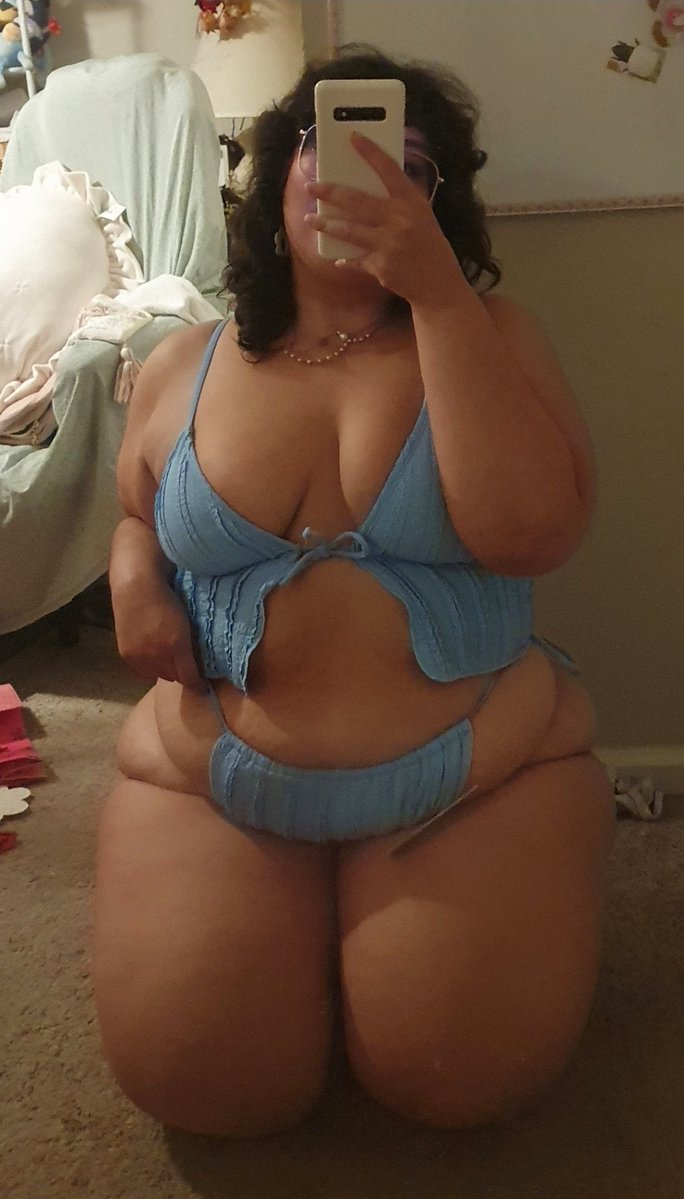 balsamicvin3gar's tweet photo. types of pics mummy sends you whilst your at work

#chudai #wataa #bbw #goon #goonette #chubby #nsfw #mom https://t.co/0PCSEiUYXx
