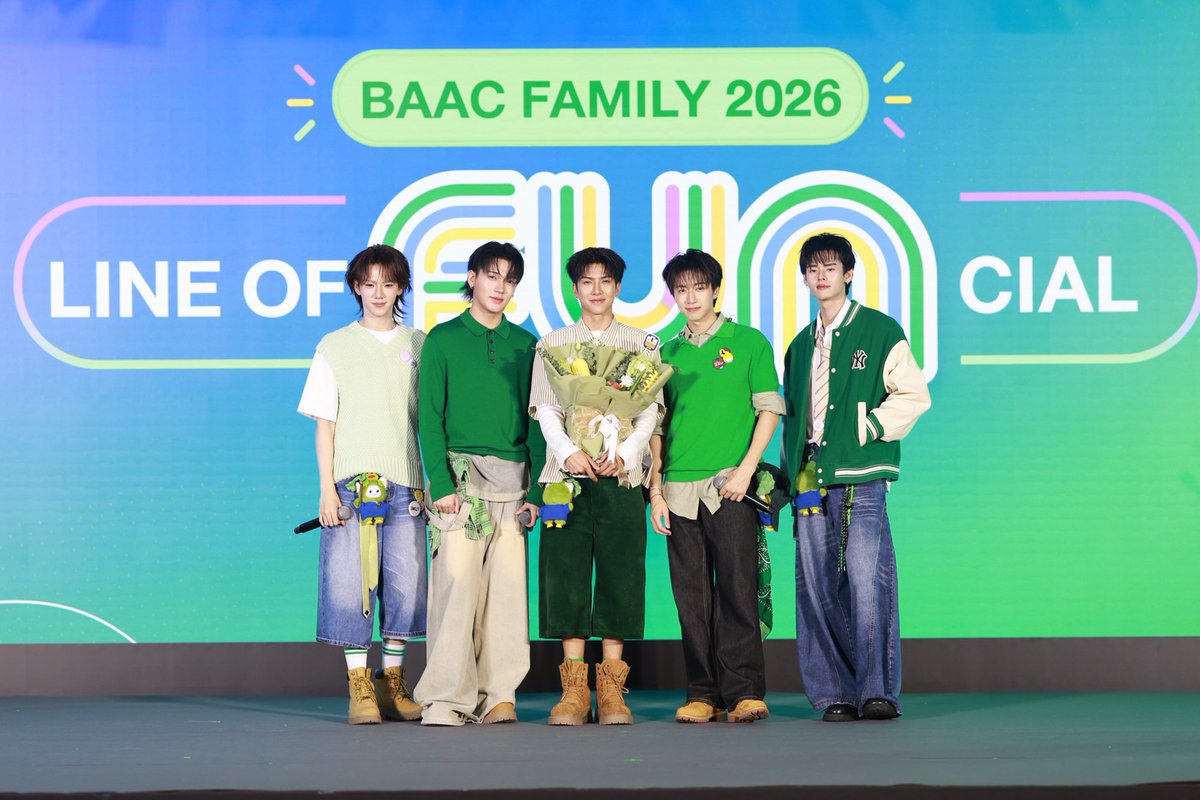 PopCycleTH's tweet photo. ธ.ก.ส. เดินหน้ายกระดับ Line Official BAAC Family สู่ LINE Of FUNcial
ภายใต้แนวคิด “Everyday Companion : ให้ชีวิตง่าย เหมือนมีเพื่อนอยู่ข้างๆ
ธ.ก.ส. เปิดทิศทางการพัฒนา “BAAC Family LINE Of FUNcial” ภายใต้แนวคิด “Everyday Companion: ให้ชีวิตง่าย เหมือนมีเพื่อนอยู่ข้าง ๆ” เพื่อยกระดับ LINE OA : BAAC Family ให้เป็นมากกว่าช่องทางการสื่อสาร 
ชวนผ��้ใช้งาน SAVE พร้อมช่วย SAFE ฉ่ำ ENGAGE สุด USEFUL พร้อมเป็นพื้นที่ในการเชื่อมโยงข้อมูล ข่าวสาร บริการทางการเงิน สิทธิประโยชน์ ความรู้ และคอนเทนต์ที่ตอบโจทย์วิถีชีวิตของประชาชน พร้อมอยู่เคียงข้างและเติบโตไปกับประชาชนในทุกช่วงชีวิต
นายไพศาล หงษ์ทอง รองผู้จัดการธนาคารเพื่อการเกษตรและสหกรณ์การเกษตร (ธ.ก.ส.) เปิดเผยว่า ธ.ก.ส. เดินหน้ายกระดับ Line Official BAAC Family สู่ LINE Of FUNcial เพื่อพัฒนาช่องทาง��ารสื่อสารของธนาคารให้ก้าวสู่การเป็น One Stop Service Platform ที่รวบรวมข้อมูล ข่าวสาร ผลิตภัณฑ์ บริการทางการเงิน สิทธิประโยชน์ และบริการดิจิทัลของธนาคารไว้ในที่เดียว ช่วยให้ประชาชนสามารถเข้าถึงข้อมูลที่ถูกต้อง ทันเหตุการณ์ และใช้บริการต่าง ๆ ของธนาคารได้อย่างสะดวก รวดเร็ว ผ่านช่องทางที่คุ้นเคยในชีวิตประจำวัน ซึ่งแนวคิดดังกล่าวสะท้อนถึงการเปลี่ยนบทบาทของ BAAC Family จากช่องทางที่ประชาชนเข้ามารับข้อมูล ไปสู่การเป็น “เพื่อน” ที่ช่วยแนะนำ เตือนภัย และสนับสนุนการตัดสินใจในช่วงเวลาสำคัญ โดยคำว่า FUNcial เป็นการผสานแนวคิดเรื่องความสนุก (Fun) และการเงิน (Financial) เข้าด้วยกัน เพื่อทำให้เรื่องการเงินและภัยไซเบอร์ที่อาจดูซับซ้อน กลายเป็นเรื่องที่ประชาชนสามารถเข้าถึงง่าย เรียนรู้ได้อย่างสนุก น่าสนใจ และเข้าใจง่าย และนำไปใช้ได้จริงในชีวิตประจำวันได้อย่างมั่นใจ

นอกจากนี้ เพื่อขยายการสื��อสารแนวคิดดังกล่าวไปยังประชาชนทั่วไป โดยเฉพาะกลุ่มคนรุ่นใหม่ ธ.ก.ส. ได้ชวน PERSES บอยกรุ๊ป T-Pop ���าก GMM Music มาร่วมเป็น “Friend of BAAC Family” เพื่อนที่จะช่วยเปิดประตูสู่ข้อมูล ข่าวสาร และคุณค่าที่มากกว่าความสนุก พร้อมเชิญชวนคนรุ่นใหม่มาทำความรู้จักและใช้ บริการ LINE Official “BAAC Family” ในชีวิตประจำวัน ทั้งการให้ความรู้ด้านการเงิน การป้องกันภัยไซเบอร์ และบริการที่เป็นประโยชน์ ด้วยภาษาที่เป็นมิตร เข้าใจง่าย และเชื่อมโยงกับไลฟ์สไตล์ของผู้ใช้งาน พร้อมตอกย้ำบทบาทของ BAAC Family ในฐานะเพื่���นที่พร้อมเติบโตและอยู่เคียงข้างประชาชนในทุกช่วงชีวิต โดยภายใต้แนวคิด “Everyday Companion : ให้ชีวิตง่าย เหมือนมีเพื่อนอยู่ข้างๆ” ธ.ก.ส. พร้อมชวนผู้ใช้งาน SAVE พร้อมช่วย SAFE ฉ่ำ ENGAGE ให้ทุกคนแบบสุด USEFUL ได้แก่
·  "ชวน SAVE" กับข่าวสารผลิตภัณฑ์ต่าง ๆ ของธนาคาร ที่มาพร้อมฟีเจอร์ช่วยจัดการทางการเงิน บริการบันทึกรายรับ-รายจ่าย และบริการแจ้งเตือนความเคลื่อนไหวของบัญชีผ่าน BAAC Connect

·  "ช่วย SAFE" จากมิจฉาชีพ ด้วยฟีเจอร์เตือนภัยมิจฉาชีพ ที่พัฒนาร่วมกับกองบัญชาการสืบสวนสอบสวนอาชญากรรมทางเทคโนโลยี (บช.สอท.) ให้ประชาชนสามารถเข้าถึงข้อมูลที่สะดวกและถูกต้อง สามารถเช็กข่าวจริงและข่าวปลอม (News Feed) ตลอดจนเช็กเบอร์โทรศัพท์ เลขบัญชี��นาคารทหรือเว็บไซต์ในแชทของ BAAC Family (Check on Chat)
·  "ฉ่ำ ENGAGE" กับกิจกรรม "BAAC Family สัมผัสรัก สะสมใจ ปี 2" ให้ลูกค้าสามารถร่วมสนุกผ่านฟีเจอร์บน BAAC Family อาทิ การดาวน์โหลดสติ๊กเกอร์ฟรี หรือการตรวจเช็กสภาพอากาศรายวัน เพื่อสะสมใจ และแลกรับของรางวัล

·  "สุด USEFUL" กับบริการตรวจเช็กสภาพอากาศ ที่สามารถแสดงผลการพยากรณ์อากาศได้ทั้งแบบรายวัน 
รายสัปดาห์ และรายเดือน เพื่อให้คุณวางแผนการทำงานหรือดูแลผลผลิตได้อย่างแม่นยำ ตลอดจนสามารถติดตามสถานการณ์ราคาสินค้าเกษตรผ่านบริการตรวจราคาพืชผลทางการเกษตรอีกด้วย

ทั้งนี้ สามารถติดตาม “Friend of BAAC Family” ผ่านบทบาทของ Perses ได้ตั้งแต่วันนี้เป็นต้นไป และติดตามข้อมูลข่าวสาร ผลิตภัณฑ์และบริการของ ธ.ก.ส. ได้ทาง LINE Official: BAAC Family, Facebook: ธกส BAAC Thailand, TikTok / Instagram / X: @baacthailand, เว็บไซต์ https://t.co/hxOiUpqhCc หรือ ธ.ก.ส. Contact Center โทร. 02 555 0555