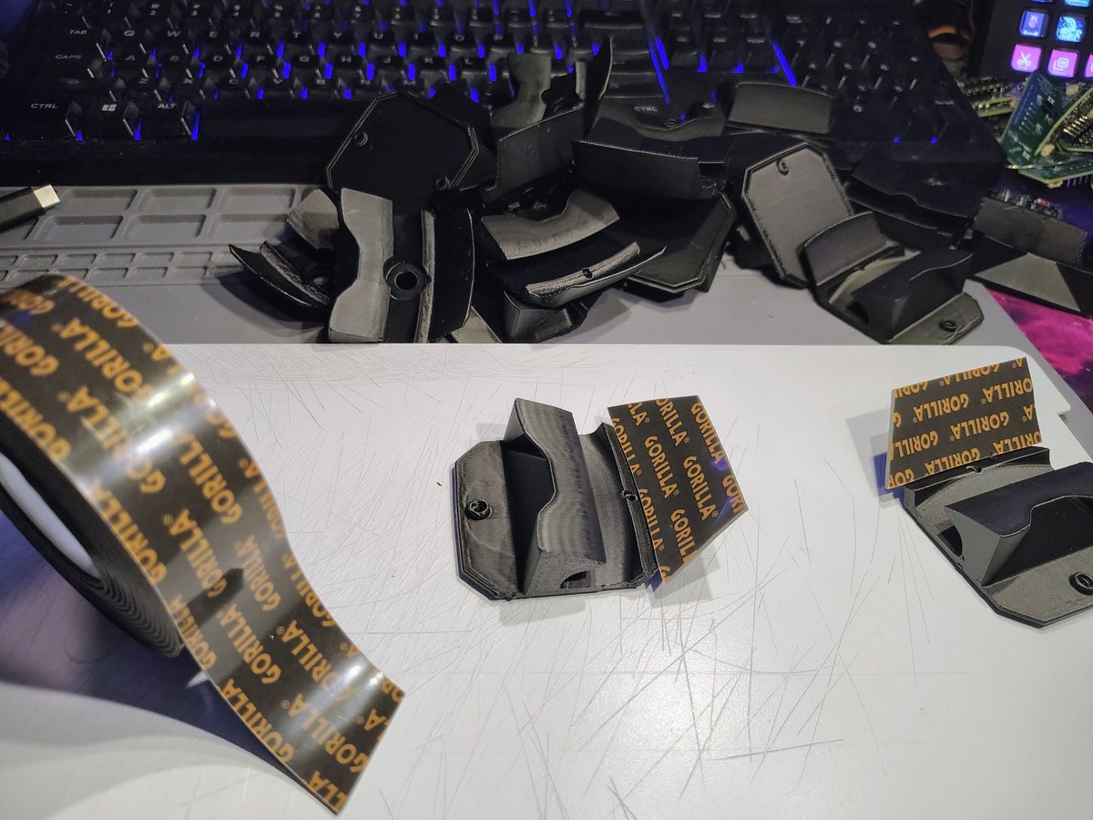 Midnighttech2's tweet photo. Ah yes my favorite applying tape to things...... My hands hurt. #steamframe #vr #vrchat https://t.co/xq17EKEIPp