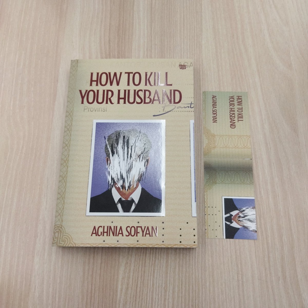 dearsonnets's tweet photo. ㅤ  
                          #TheSonnetPages, 
               ﹙ 🖇 🗒 ﹚ currently reading:

               —— How to Kill Your Husband
           by Aghnia Sofyan; #PerintisBOTM
           ✶ 264 pages! October 27th, 2026
             Buddy read with @apreachity .ᐟ
ㅤ https://t.co/w74nsCafz2
