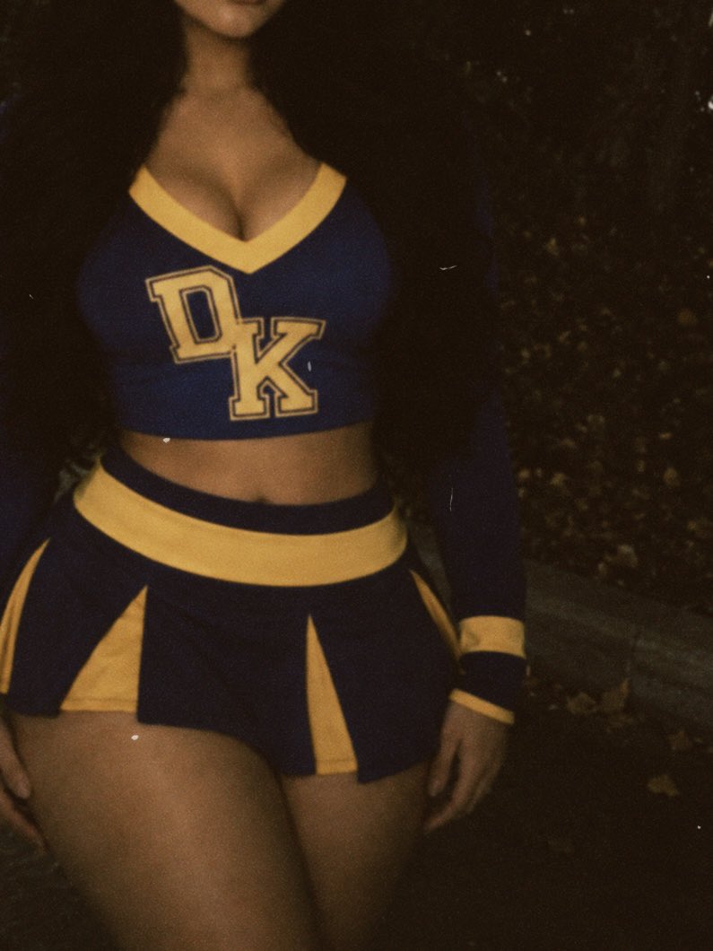 r4r1111's tweet photo. jennifer’s body costume!!! except the polaroid made it look blue instead of purple :/ 

#nsfwtwt #nsfw #horny https://t.co/vFDZS6fAyc