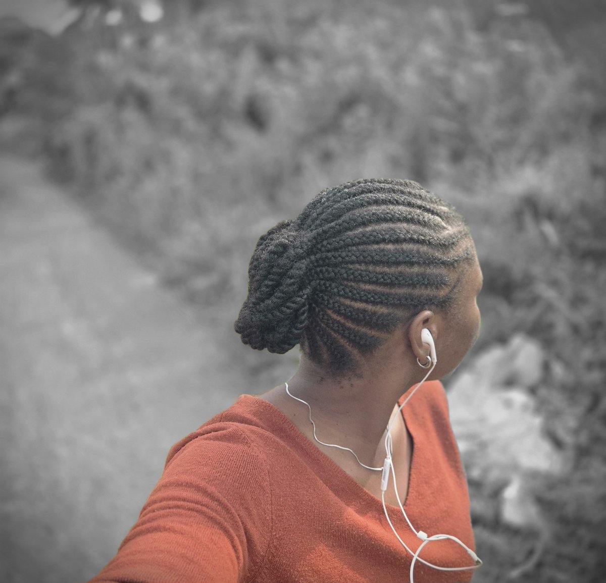 PJ_Aribo's tweet photo. Good Morning, Leaders of Tomorrow 🤎🤍🤎

Relief yourself of the fear and keep pushing, never stop believing. 

Happy Wednesday 🤎🤍🤎 https://t.co/E8sms7n1QW