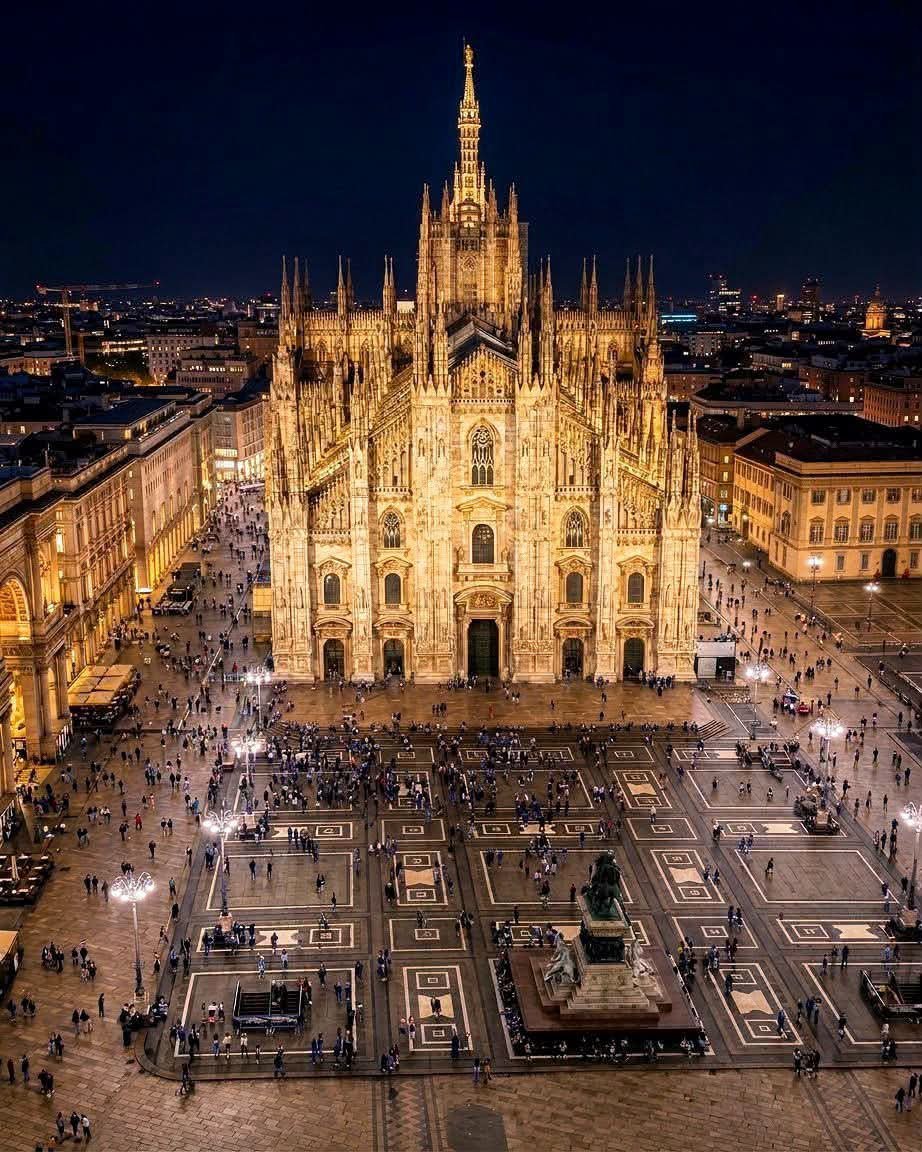 PrettyCitiesX's tweet photo. Cathedral of Milan, Italy 🇮🇹 https://t.co/tg86TguKdx
