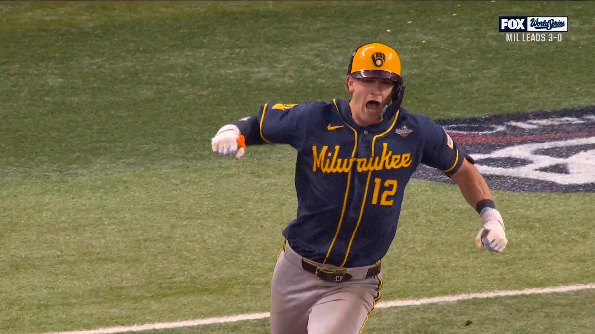 MLB on X: 