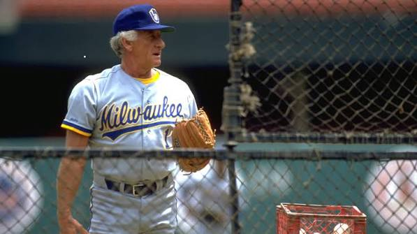 nut_history's tweet photo. They did it for Bob Uecker.

#WorldSeries  

#Brewers https://t.co/Y7hxyohnix
