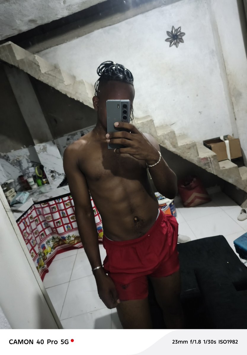 Jos28684392's tweet photo. Buenas noches 🤤 https://t.co/6JCaiIHMoH