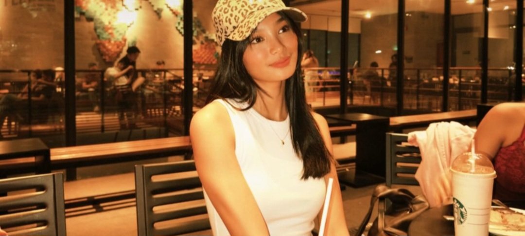 sheafiles_'s tweet photo. pov: you're on a date with shea ♡ ౨ৎ

#SheaValerio #shea https://t.co/DCCh6dbH1V