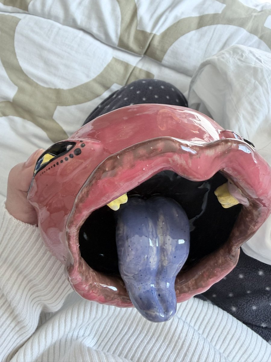 10llggoyoggll04's tweet photo. .......... 외국인친구랑 도자기 만들었는데
그냥말도안나옴 저기 오트밀해드신대...니많이무라 https://t.co/xLr5yoAheR