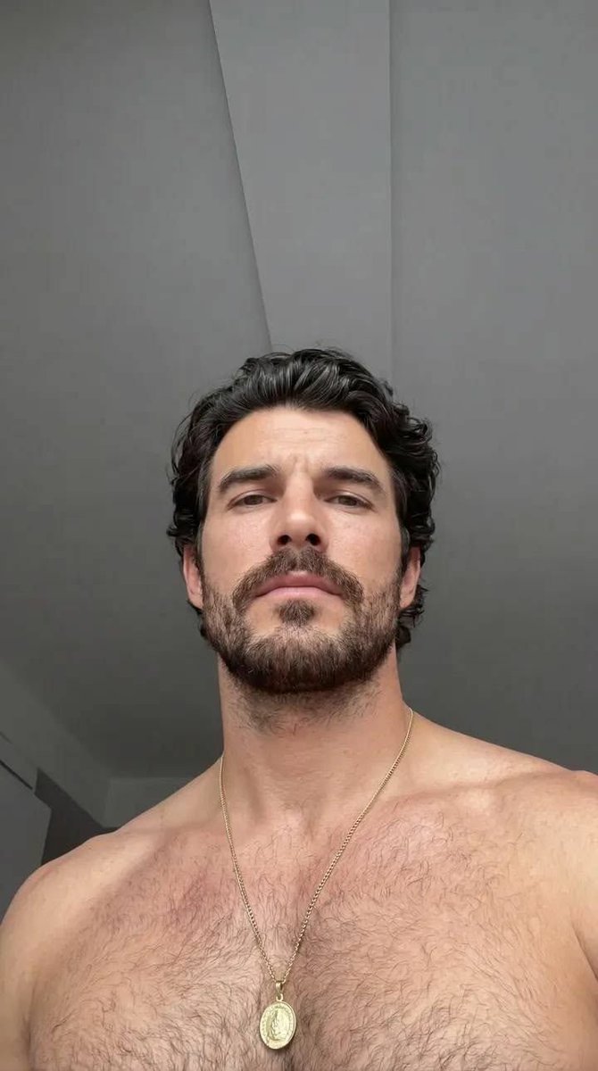 truemenjourney's tweet photo. 6 PHYSICAL TRAITS THAT MANY ASSOCIATE WITH HIGH TESTOSTERONE (BUT DON'T CONFIRM IT)

// Thread 🧵 //

1. Abundant hair https://t.co/oIGEQVnwxh